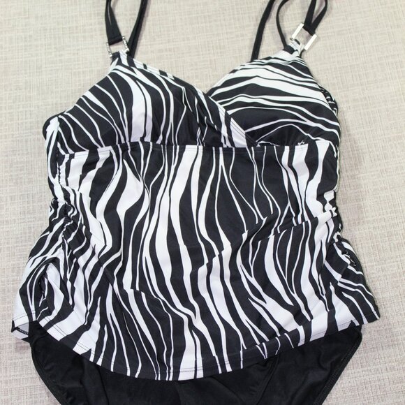 LRL Black and White Zebra Patterned One Piece Maternity Swimsuit - Picture 1 of 3